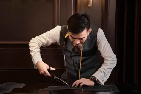 Duan Tailor - Schnittmuster entwerfen und Stoff zuschneiden